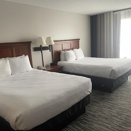 Harmony Inn & Suites Fort Dodge Esterno foto