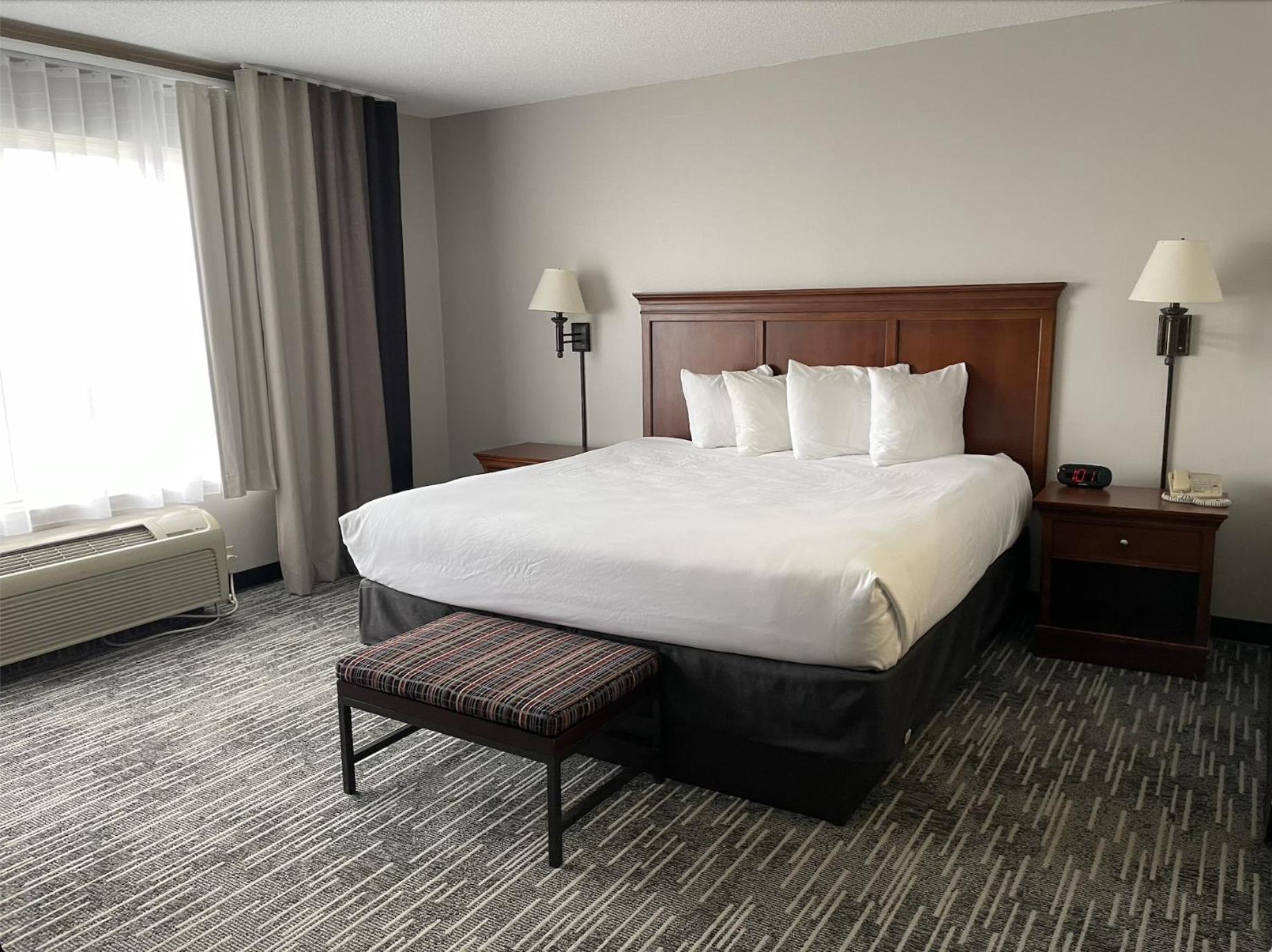 Harmony Inn & Suites Fort Dodge Esterno foto